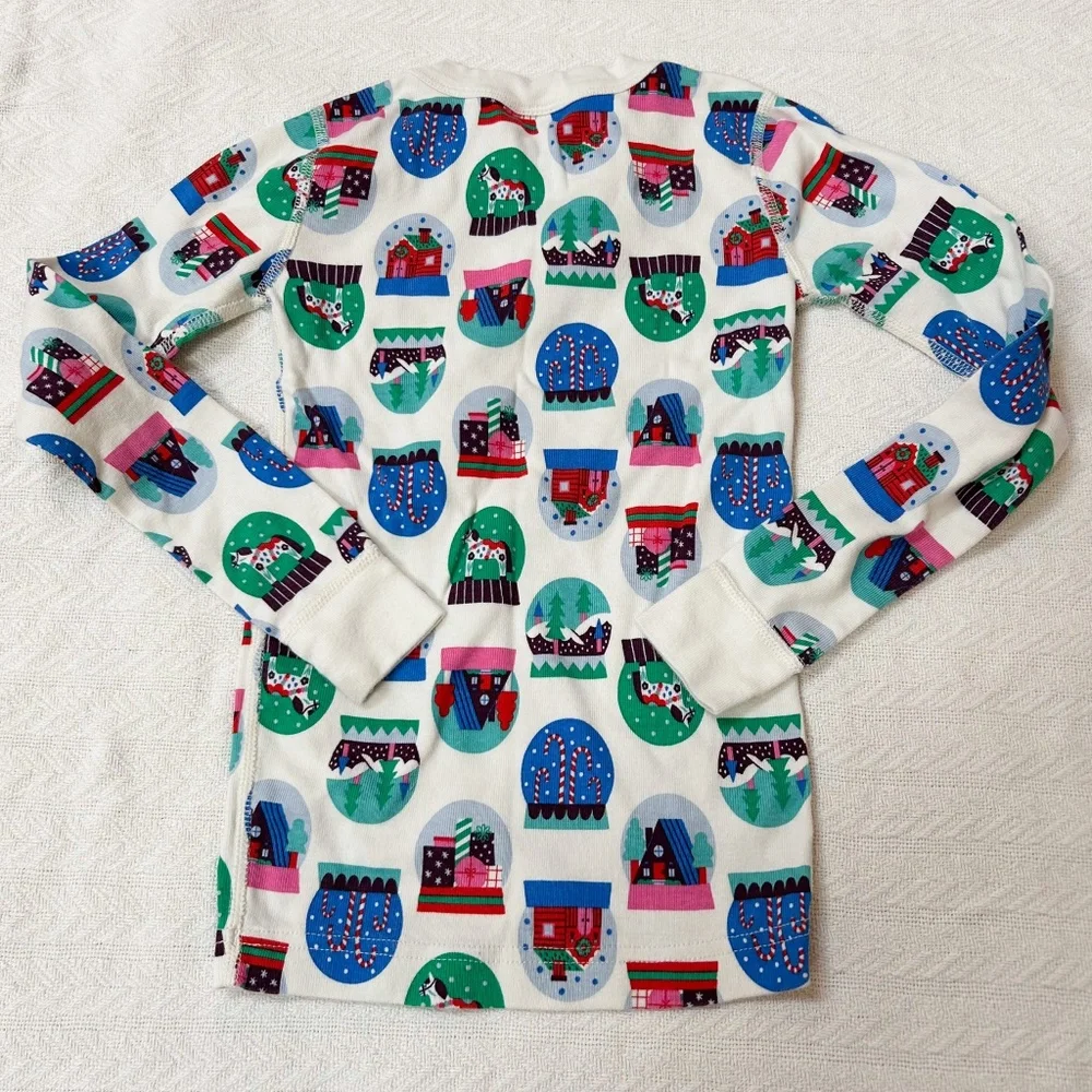 Hanna Andersson Pajama Set Winter Snow Globes Size 6-7 - festive, charming